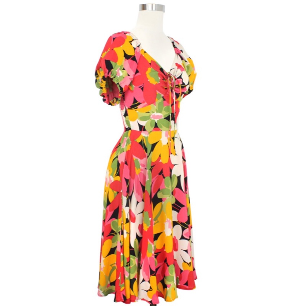 Puff Sleeve L’amour Dress - Flower Power - Picture 3 of 12